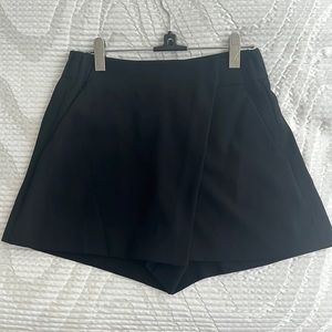 NWOT Babaton Hikaru Skort 4